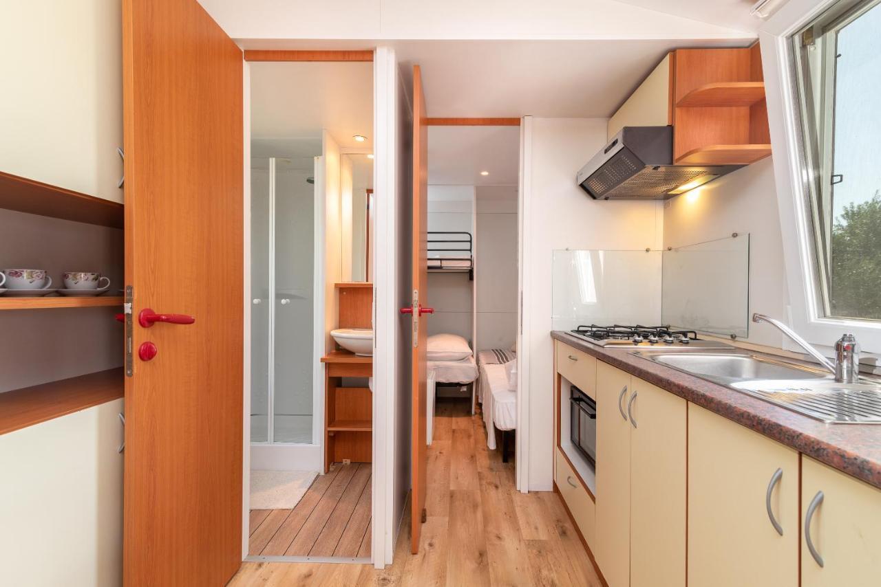 'Olive Grove' Camping House-Near The Beach Divulje Екстер'єр фото