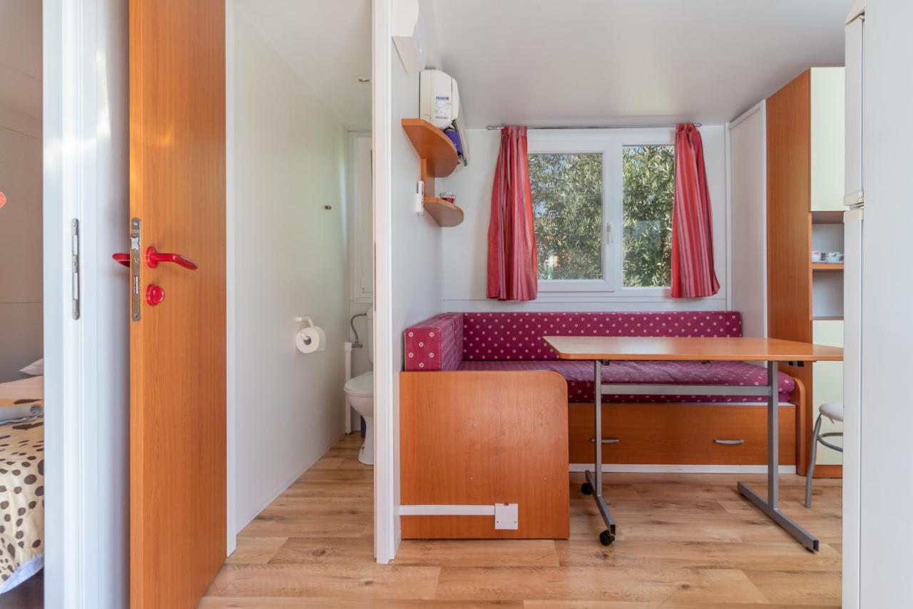 'Olive Grove' Camping House-Near The Beach Divulje Екстер'єр фото